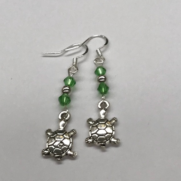 Turtle Charm Dangle Earrings Green Bead Accent - Picture 2 of 3